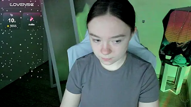 Snapshot of Florence_meow chatting on 10-04-25, 03:41 Florence meow online show from 10-04-25, 03:41
