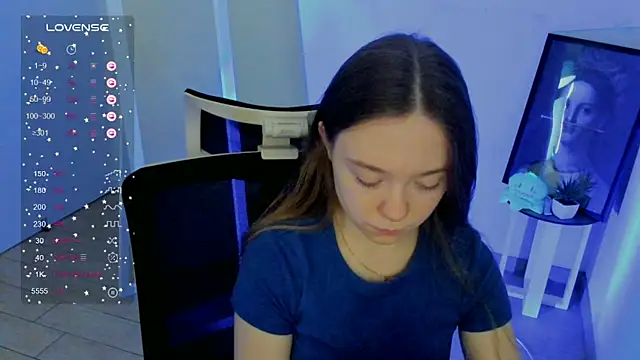 Snapshot of Florence_meow chatting on 12-06-24, 07:37 Florence meow online show from 12-06-24, 07:37