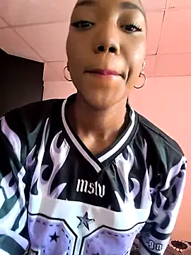 lilit kyteler online show from 04-17-26, 07:38