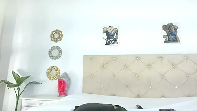 Snapshot of lilit_kyteler chatting on 01-28-25, 10:23 lilit kyteler online show from 01-28-25, 10:23