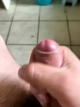 pusssygamer96 online show from 04-14-26, 12:21