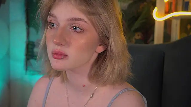 ELLIEJAY online show from 04-03-26, 05:36