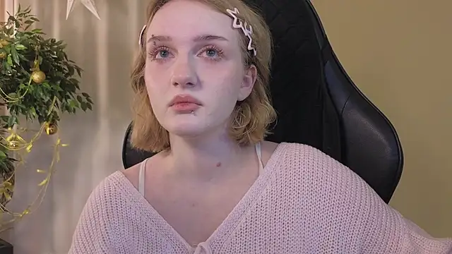 ELLIEJAY online show from 12-18-25, 05:23