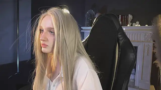 ELLIEJAY online show from 05-10-26, 05:33