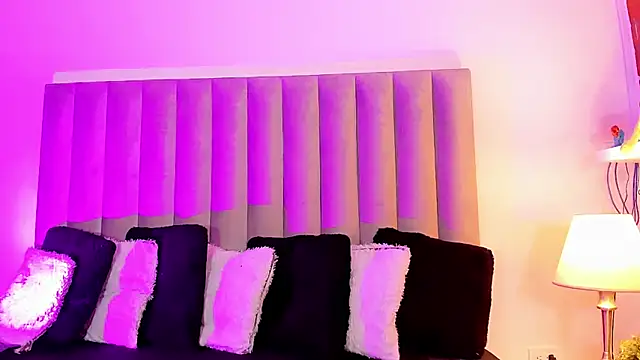 Alexandracamx online show from 09-26-25, 11:22