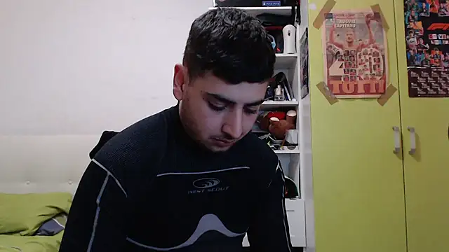 claudio20031 online show from 12-11-24, 04:53