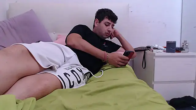 claudio20031 online show from 09-18-25, 05:32