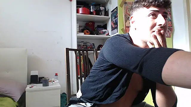 claudio20031 online show from 10-12-25, 01:34