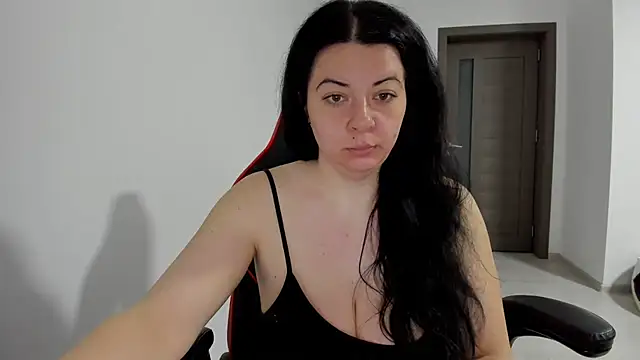 amiraisa11 online show from 03-26-26, 03:05