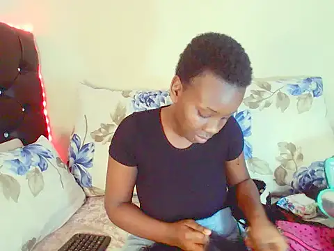 dinnykrazx online show from 10-20-25, 06:15