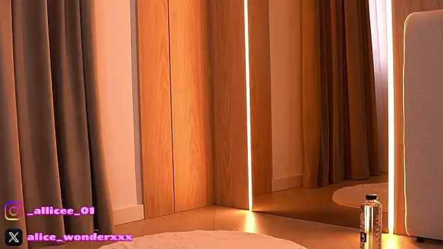 VanessaSimon online show from 03-15-26, 06:20