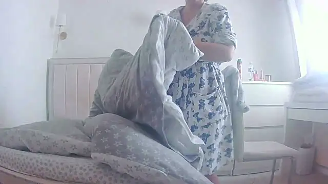 Snapshot of magical_mia chatting on 03-15-26, 11:06 magical mia online show from 03-15-26, 11:06