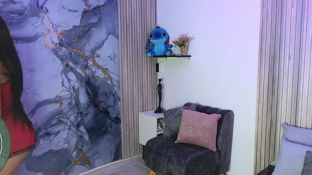 LissaWiild online show from 12-17-25, 08:14