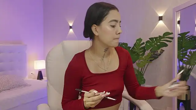 miagomezweb1 online show from 11-24-25, 01:00