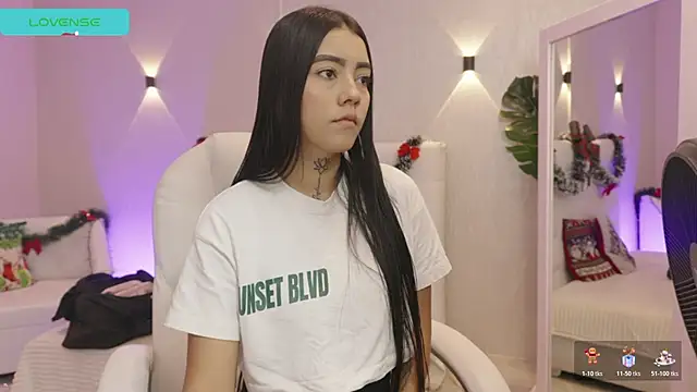 miagomezweb1 online show from 12-18-25, 12:31