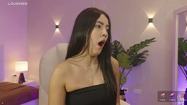 miagomezweb1 online show from 11-06-25, 02:10