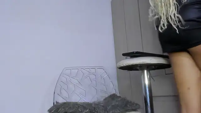 Kendall Hotsexy x online show from 05-30-26, 02:40
