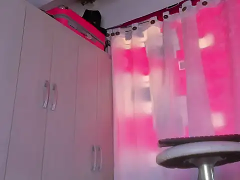 Kendall Hotsexy x online show from 04-26-26, 03:09