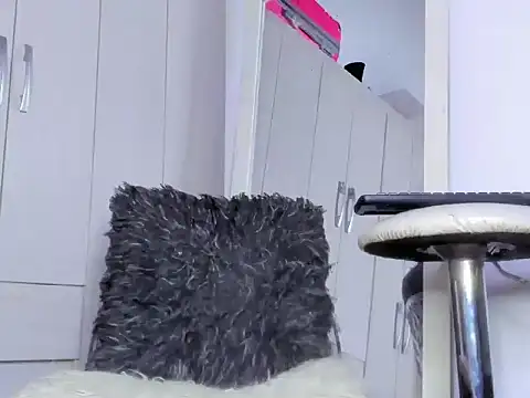 Kendall Hotsexy x online show from 04-11-26, 03:25