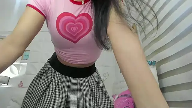 Ammy Queen online show from 11-28-25, 10:32