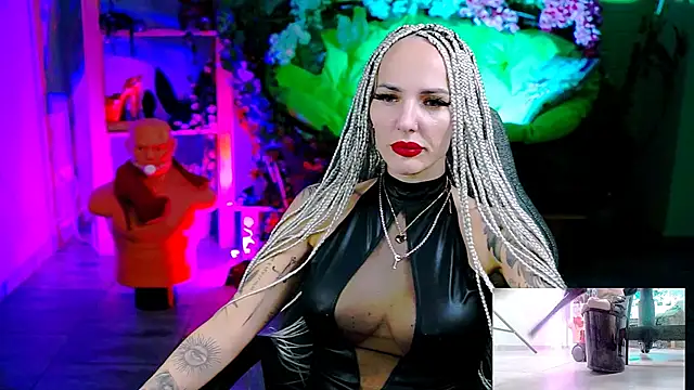 MonicaMaxwel online show from 12-19-25, 10:50