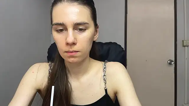 SassyJessi online show from 10-18-25, 04:14