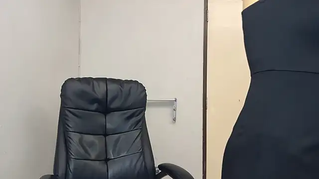 SassyJessi online show from 11-11-25, 04:07