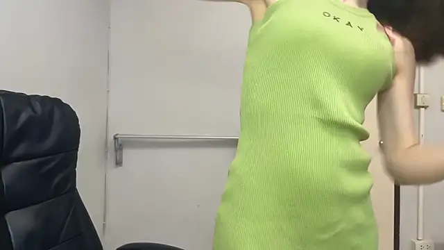 SassyJessi online show from 09-20-25, 04:06