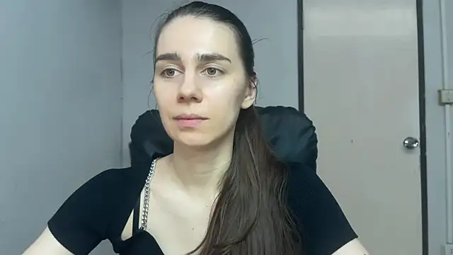 Snapshot of SassyJessi chatting on 06-18-26, 04:11 SassyJessi online show from 06-18-26, 04:11