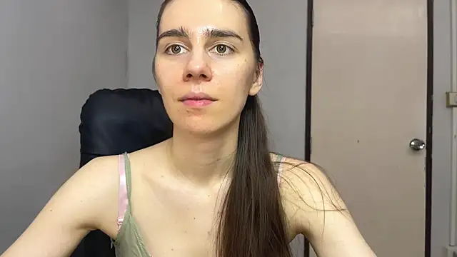 SassyJessi online show from 10-31-25, 04:20