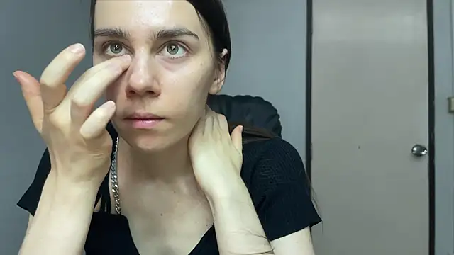 SassyJessi online show from 05-11-26, 04:14