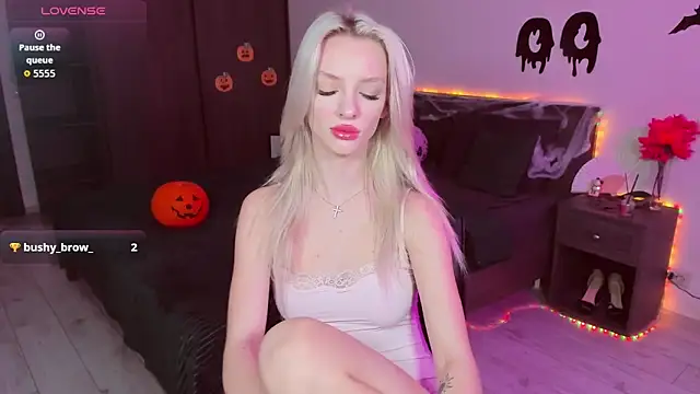 AleksaBlonde online show from 11-03-25, 05:34