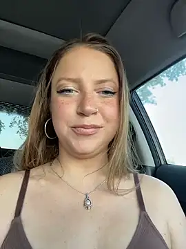 molly witha chance online show from 03-24-26, 04:18