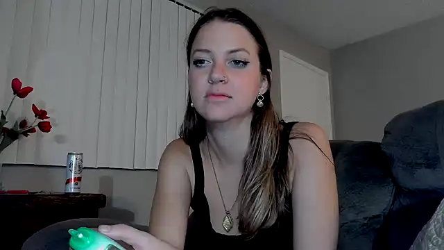 molly witha chance online show from 12-13-25, 08:04