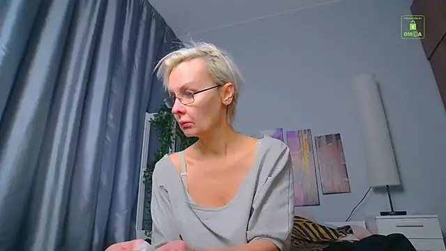Snapshot of HelgaHimmell chatting on 02-14-25, 09:55 HelgaHimmell online show from 02-14-25, 09:55