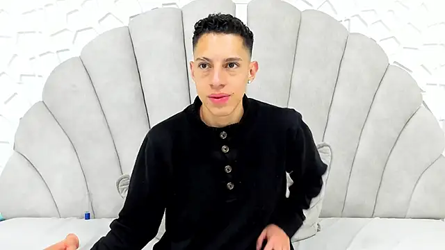 Snapshot of thiago19s chatting on 06-26-26, 12:33 thiago19s online show from 06-26-26, 12:33