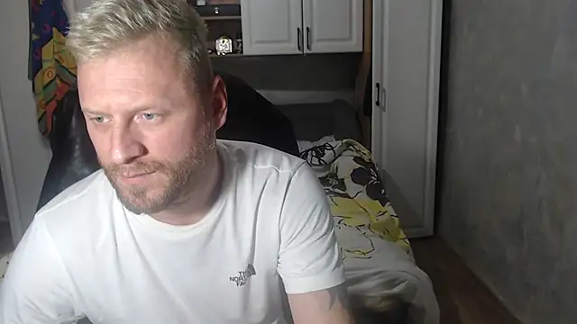 ANGELALEXYNO2024 online show from 12-15-25, 03:51