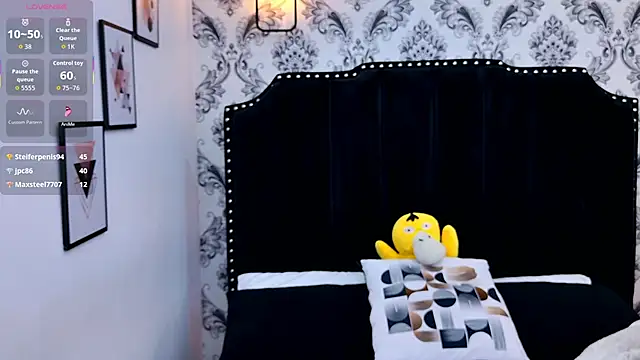 Snapshot of LexaDeRusso chatting on 01-16-26, 07:40 LexaDeRusso online show from 01-16-26, 07:40