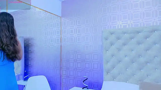 LexaDeRusso online show from 09-10-25, 07:35