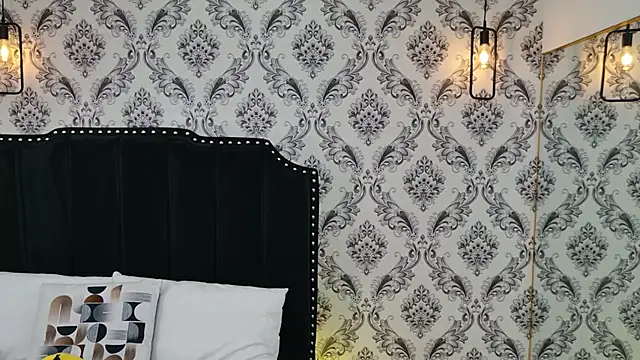 LexaDeRusso online show from 10-08-25, 07:47