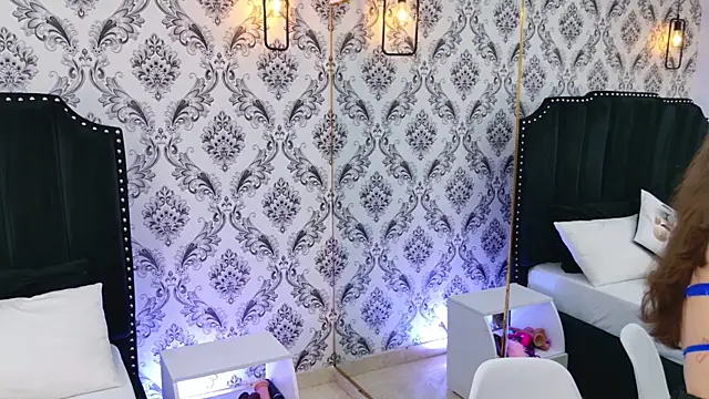 LexaDeRusso online show from 09-15-25, 07:47