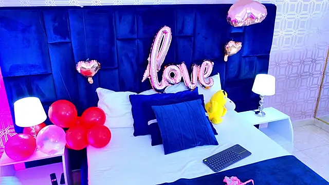 Snapshot of LexaDeRusso chatting on 02-18-26, 07:43 LexaDeRusso online show from 02-18-26, 07:43