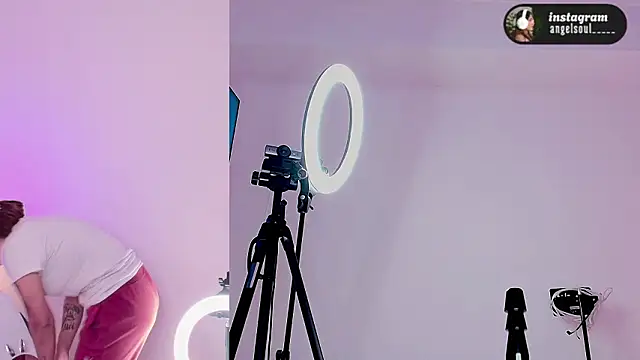 Angelst   online show from 03-18-26, 08:17