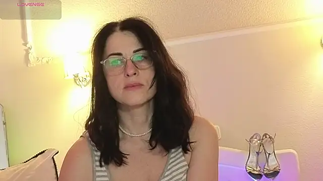 MonicaMelano online show from 04-12-26, 04:38