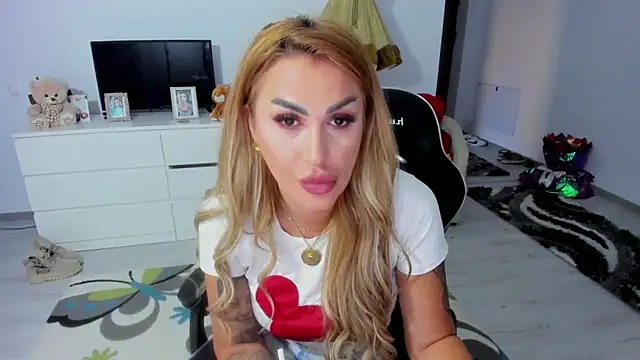GlossyDiamondX online show from 09-16-25, 04:24