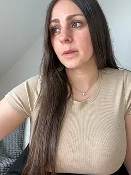 Loella-Rose online show from 04-20-26, 11:57