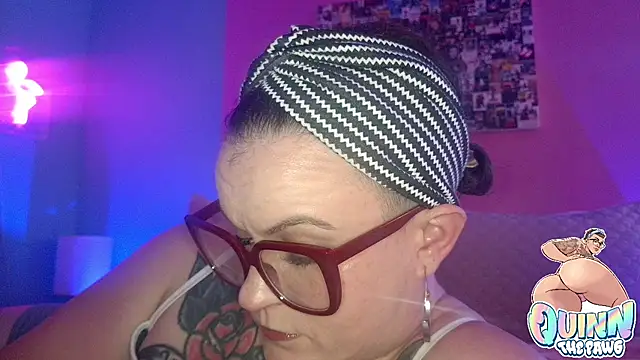 quinnmariexo online show from 12-04-25, 01:37