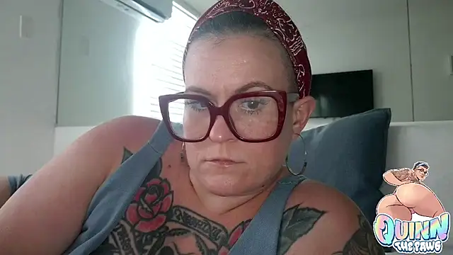 quinnmariexo online show from 12-04-25, 08:19