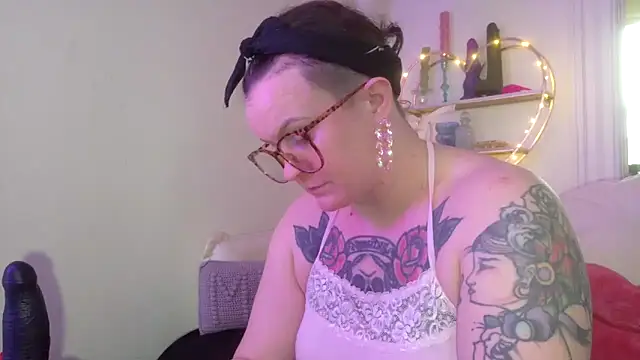 quinnmariexo online show from 03-05-26, 09:22