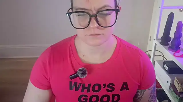 quinnmariexo online show from 02-16-26, 05:22